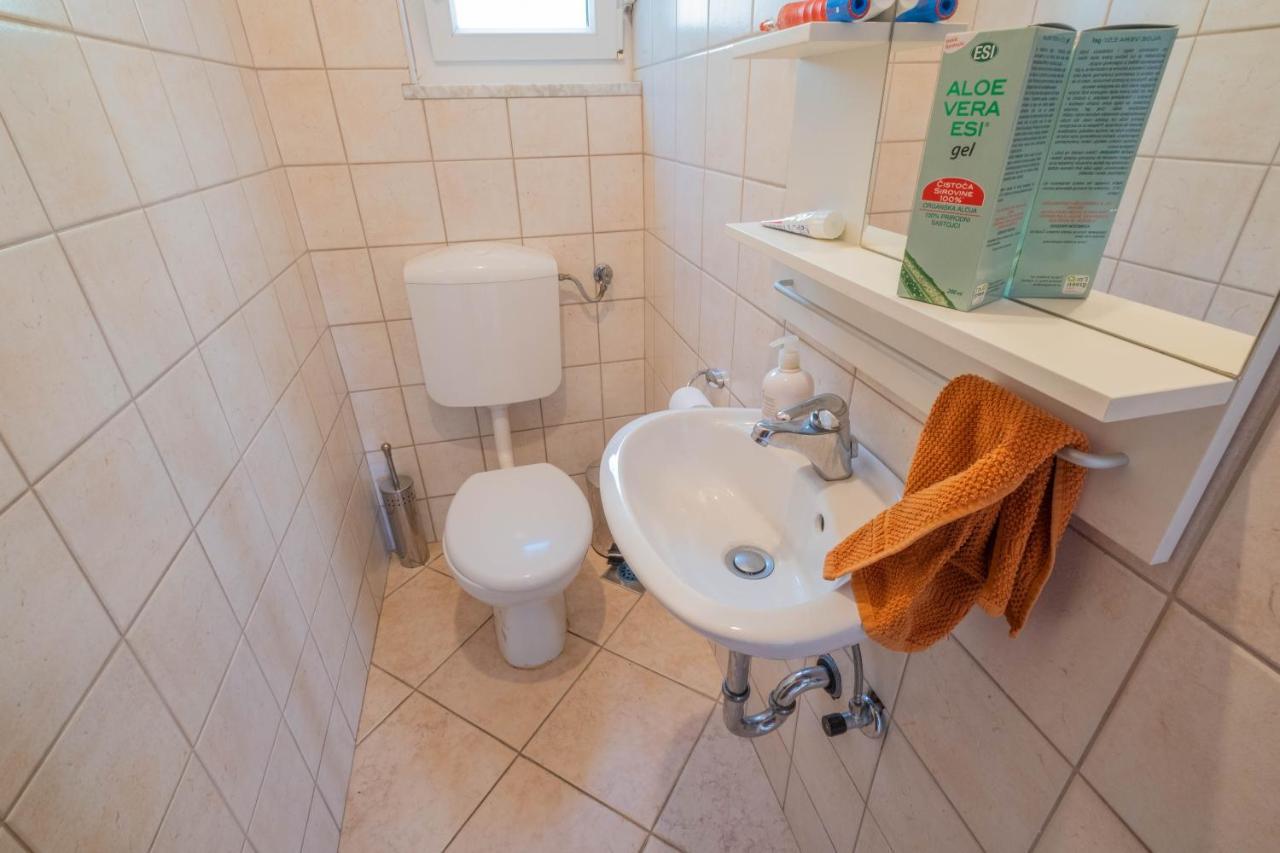Apartman Ahel ヤドラニヴォ エクステリア 写真